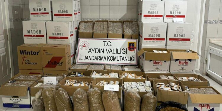 Kaçak sigara satarken yakalandı