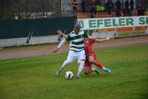 TFF 3. Lig 2’inci Grup’ta ikinci yarının ilk maçında Efeler
