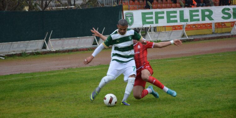 Efeler 09 ikinci yarıya beraberlikle başladı