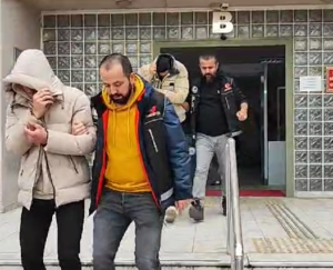 Aydın’da polisin yaptığı operasyonda uyuşturucu köpeği ‘Tina’ ile otomobilde yapılan