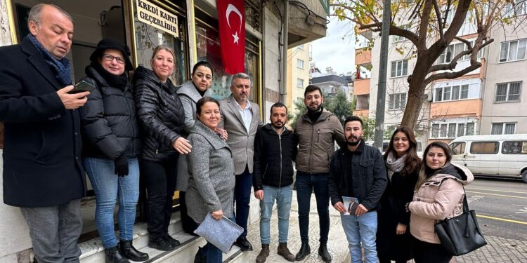 İncirliovalı esnaflardan Başkan adayı Gökmen’e sıcak karşılama
