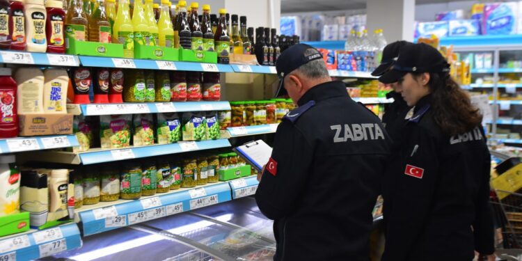 İncirliova’da zabıta ekiplerinden sıkı denetim