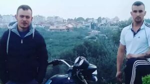 Balıkesir‘in Erdek ilçesinde Batuhan Edis (28), borç meselesi nedeniyle tartıştığı