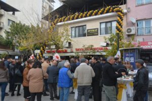İncirliovalı Tozlu, Avukatlık bürosunu açtı