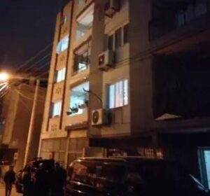 İzmir‘in Karabağlar ilçesinde, çıkan tartışmada oğlu Bora İnan (20) tarafından