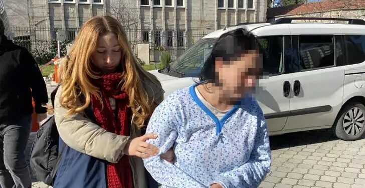 Erkek arkadaşını kalbinden bıçakladı