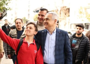 Başkan Adayı Savaş, Efeler'de esnafla buluştu