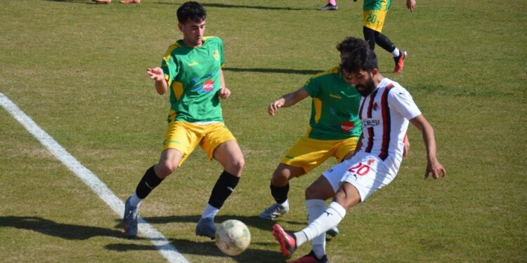 İncirliova Belediyespor ikinci yarıda güldü: 4-1