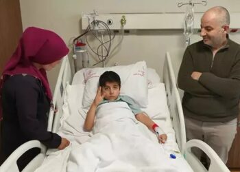 9 yaşındaki Harun'un bağırsağından 13 mıknatıs çıkarıldı