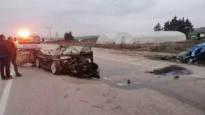 Balıkesir‘in Bandırma ilçesinde, kamyonete çarpan otomobilin sürücüsü Harun Baskış (38)