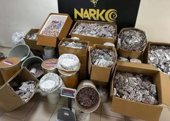 Tavuk çiftliğini uyuşturucu imalathanesine çevirdi