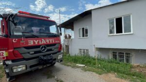 Nazilli’de eşi geri dönmeyince evi yaktı