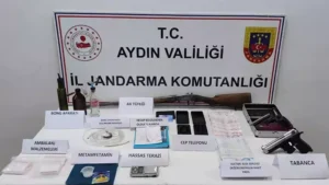 Aydın‘ın Kuşadası ilçesinde uyuşturucu sattığı belirlenen suç örgütüne yönelik operasyonda