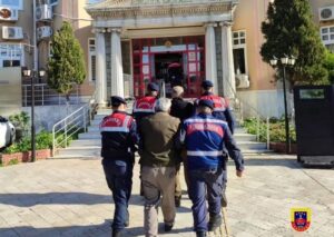 Aydın’ın Didim ilçesinde kaçak yollardan deniz yoluyla Yunanistan’a kaçmak üzere