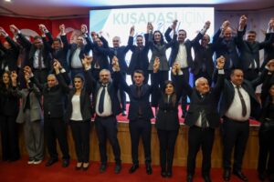 Cumhur İttifakı Aydın Büyükşehir Belediye Başkan adayı Mustafa Savaş ve