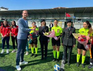 Aydın İl Jandarma Komutanlığında görev yapan kadın astsubaylar, 8 Mart