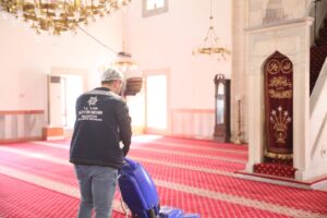 Aydın Büyükşehir Belediyesi, vatandaşların ibadetlerini daha hijyenik ortamda yerine getirmelerini