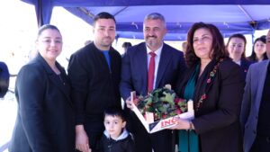 Aydın Büyükşehir Belediye Başkanı Özlem Çerçioğlu, İncirliova’da Ata Tohumlarından üretilen