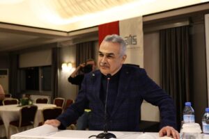 Cumhur İttifakı Aydın Büyükşehir Belediye Başkan Adayı Mustafa Savaş, seçime
