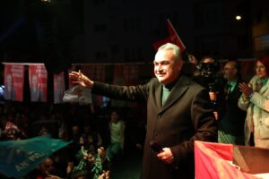 Cumhur İttifakı Aydın Büyükşehir Belediye Başkan Adayı Mustafa Savaş, mevcut