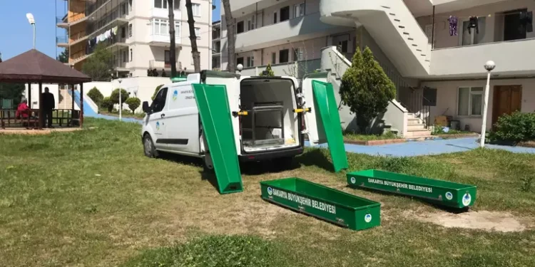 Yazlık dairede 2 çürümüş ceset bulundu