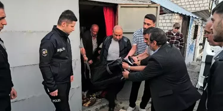 Yaşadığı depoda ölü bulundu
