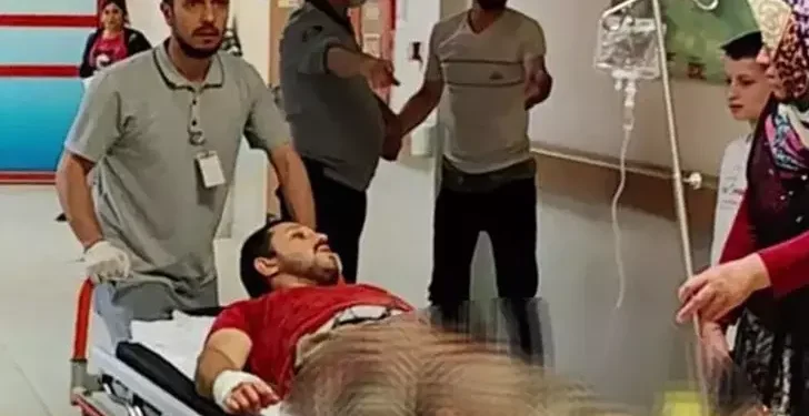 Elinden kayan spiral ile el ve ayaklarını kesti