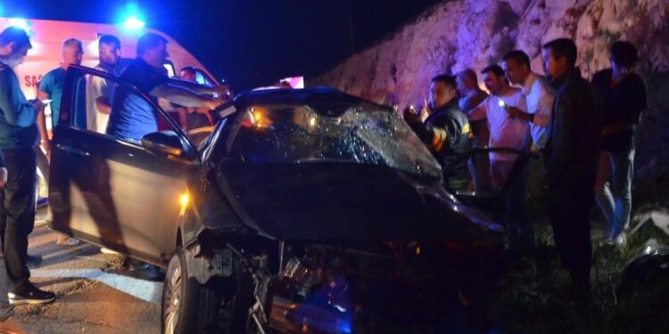 Aydın’da yolcu otobüsü otomobille çarpıştı: 4 ölü