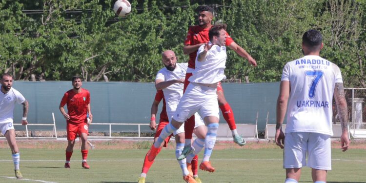 Efeler 09, Anadolu Üniversitesiyle 1-1 berabere kaldı