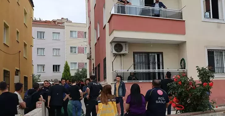 Eşi tarafından bıçaklanarak öldürüldü