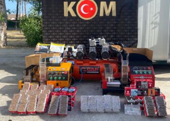 Didim’de kaçak sigara imalatına operasyon
