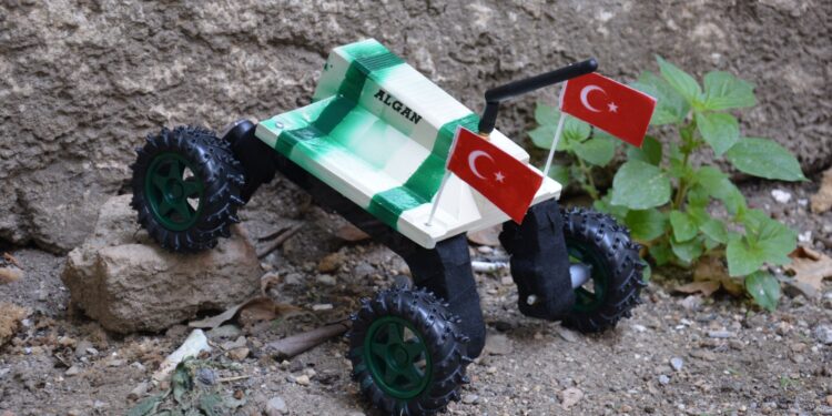 Aydınlı genç mucitten TSK için müthiş buluş