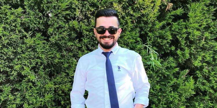 Sanayi esnafı evde canına kıydı