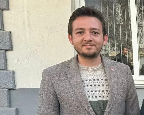 CHP’de eski başkan ihraç edildi