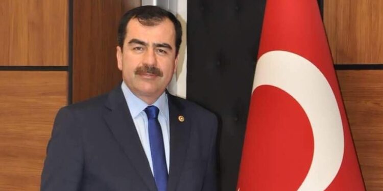 AK Parti sigarayla mücadeleye devam ediyor
