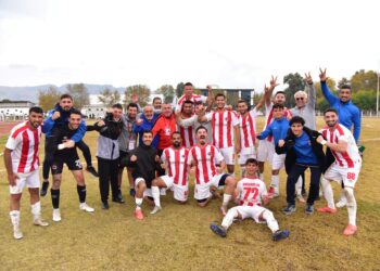 Laleler Sultanhisar’a taraftarlarıyla gidiyor
