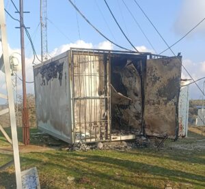 Aydın’ın Efeler İlçesinde yaklaşık 30 yıldan beri radyo yayını yapan