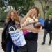 Kucağında bebeğiyle adliyeye sevk edildi