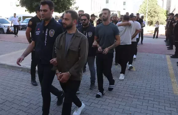 6 ilde örgütlü eskort dolandırıcılığına 22 gözaltı