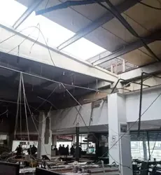Restoranın asma tavanı çöktü; 11 yaralı