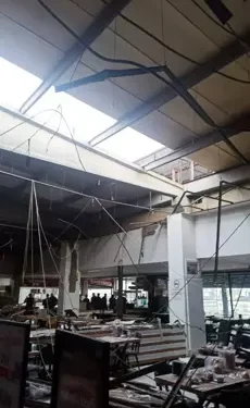 Restoranın asma tavanı çöktü; 11 yaralı