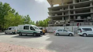 Konya‘da bir inşaatın 11’inci katında üzerindeki kıyafetlere göre erkek olduğu