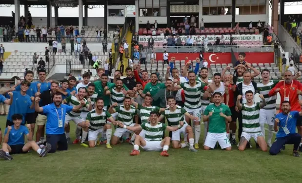 Efeler'in gözü finalde