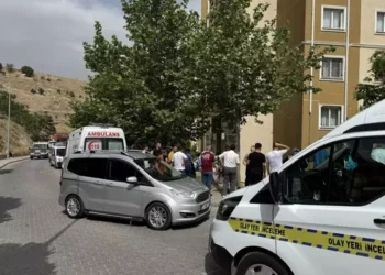 8'inci kattan düşen 4 yaşındaki Umut öldü