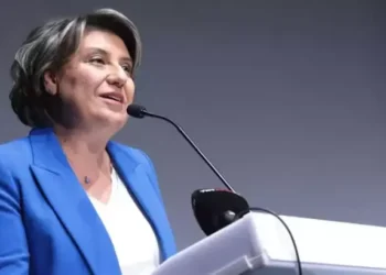 Belediye başkan yardımcısı, evinin balkonundan düşüp öldü