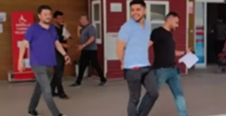 Evde başka bir erkekle gördüğü evli ablasını bıçakladı