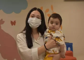 1 yaşındaki yeğeni Eren'e karaciğeriyle 'hayat' verdi