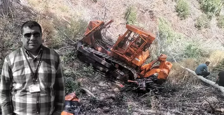 Operatör devrilen dozerin altında kaldı