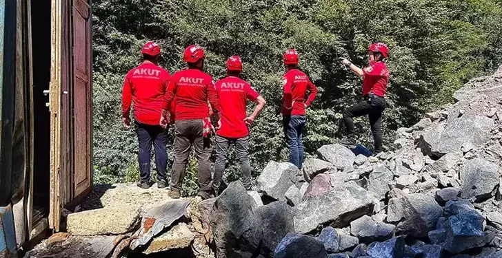 Kayıp kadının cansız bedeni derede bulundu