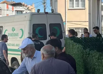 Önce kadının sonra kendi hayatına son verdi